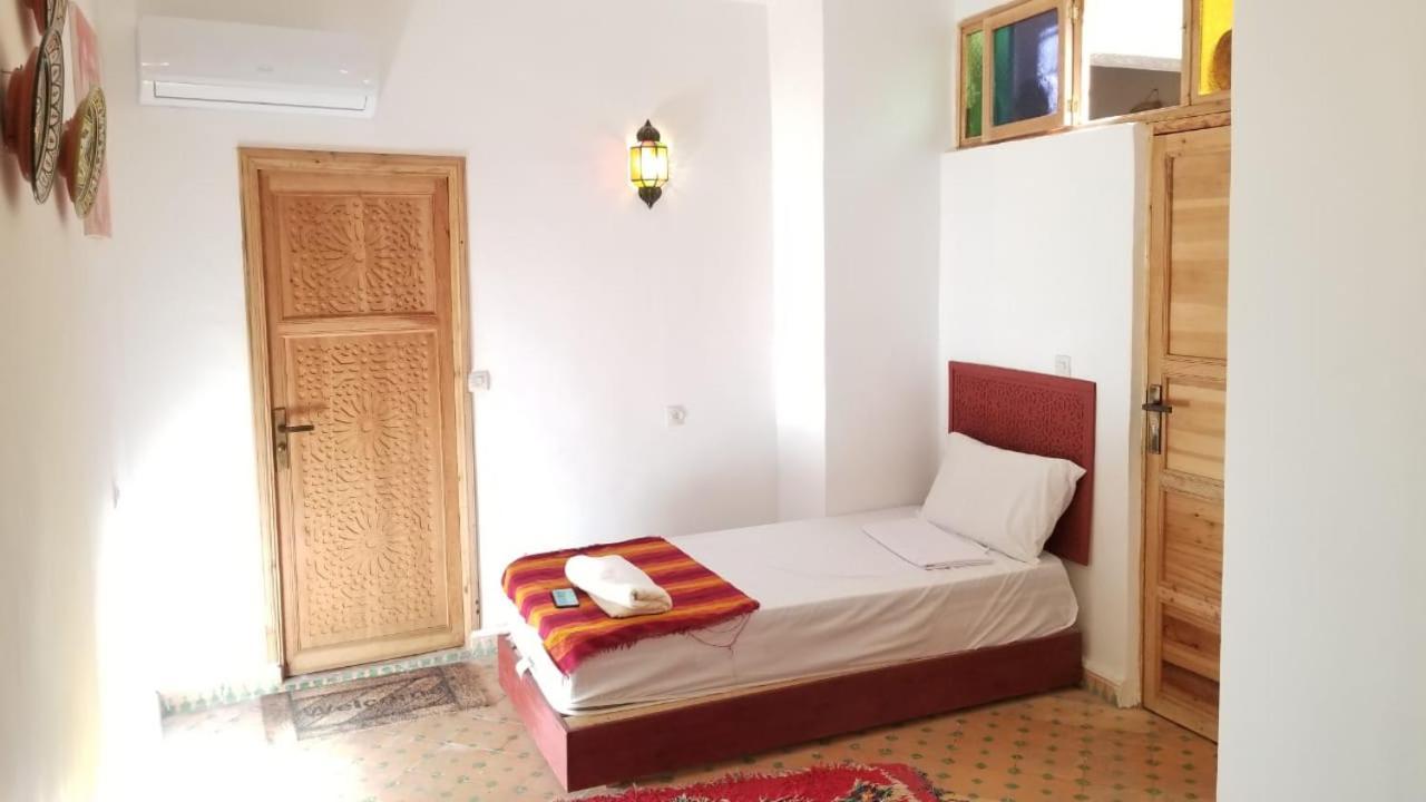 Auberge de jeunesse Dar Houda à Fès Chambre photo